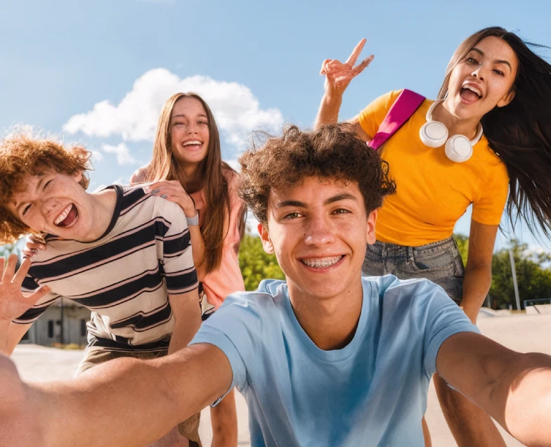 Grupo de Jovenes Feliz